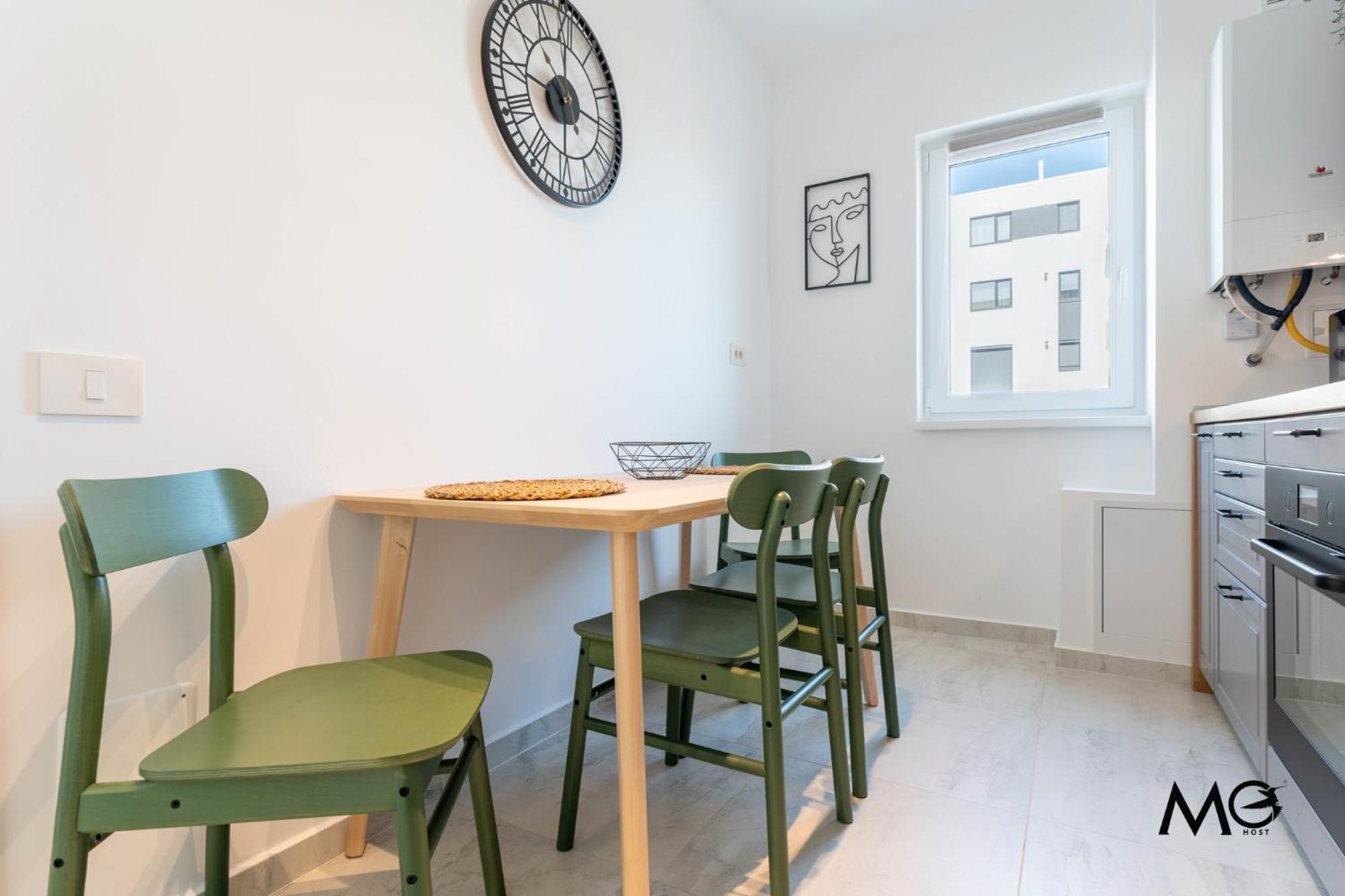 Apartament Mohost - Your Cozy With Mountain Views Brașov